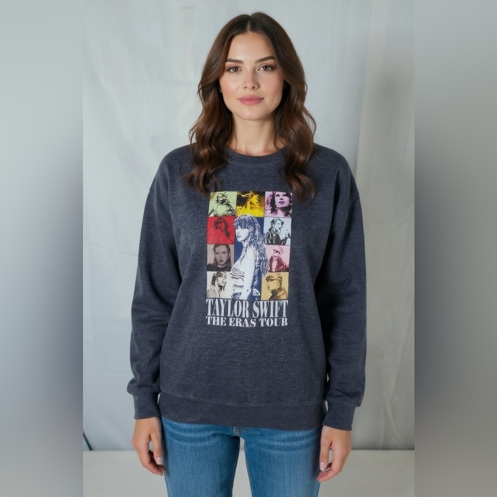 Taylor Swift Women's Size Large The Eras Tour Graphic Crewneck Sweatshirt